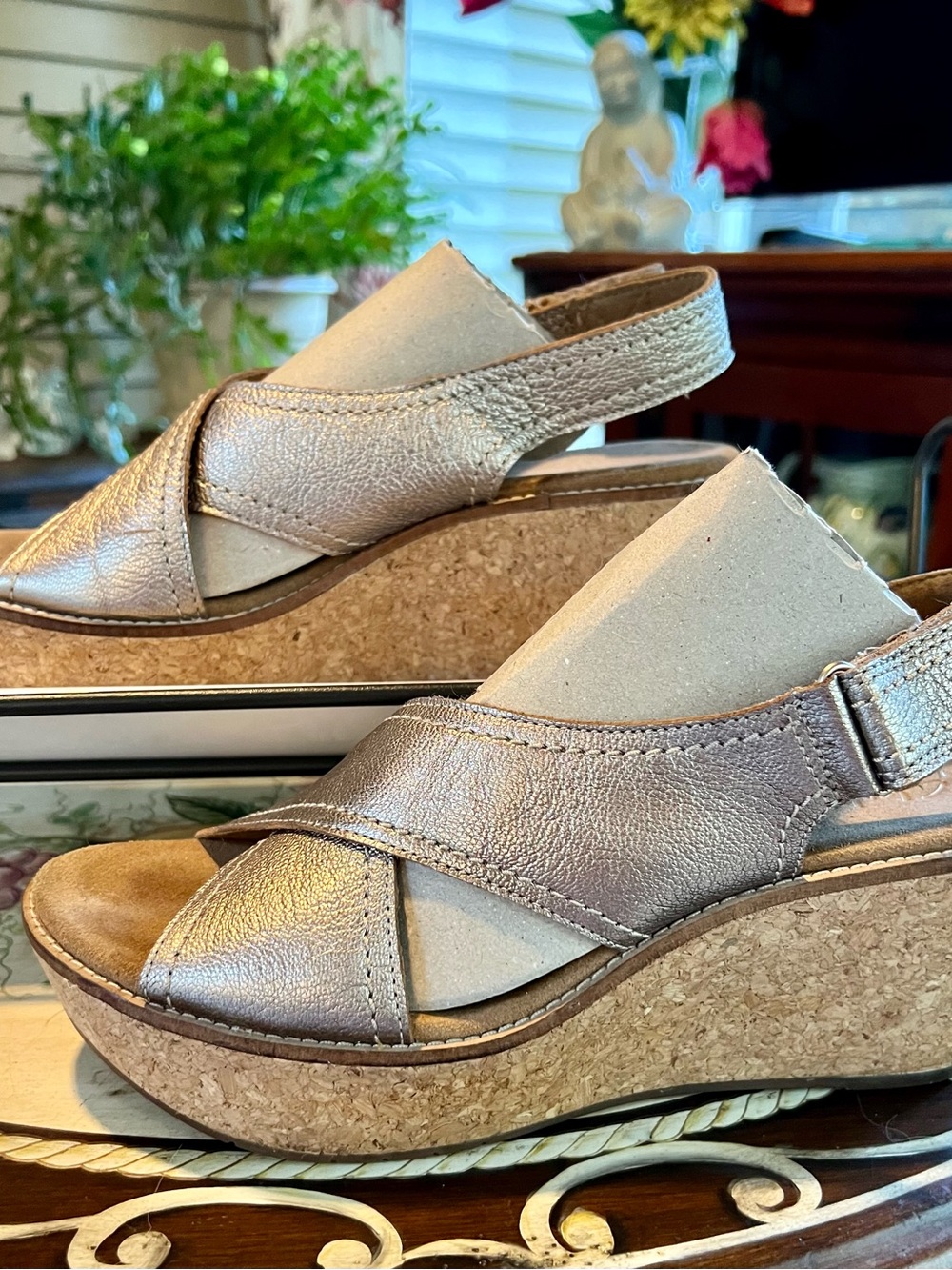 Clarks Ainsley Tulip Gold Metallic Slingback Cork Wedge Sandals